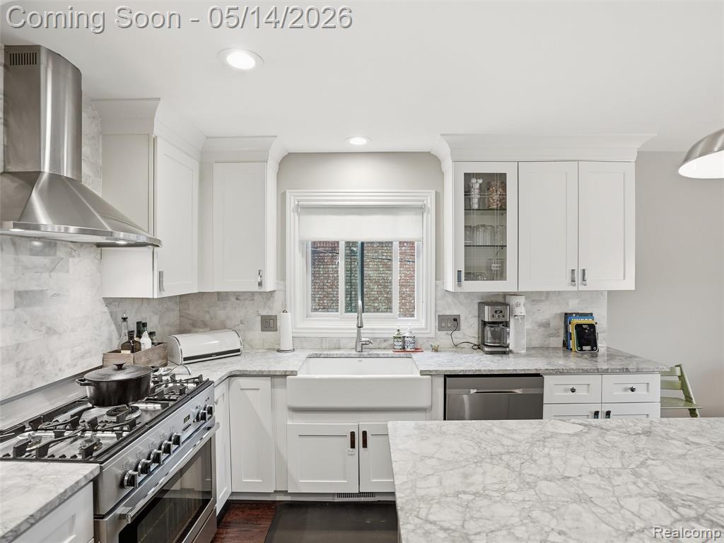 2092 Langham Drive, West Bloomfield, MI 48323 — Photo 19