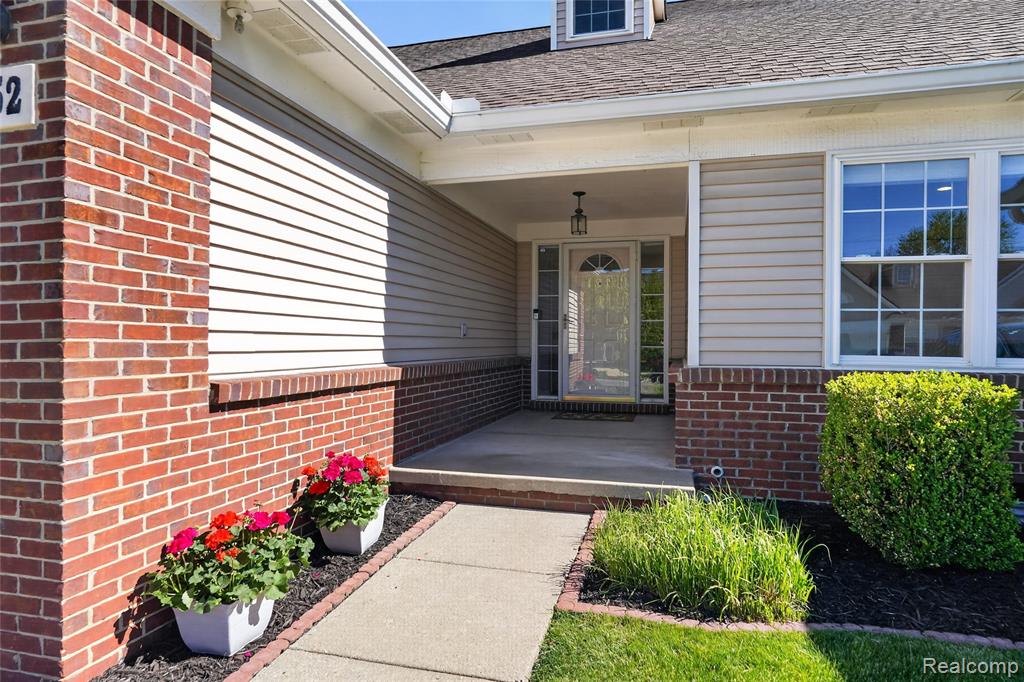 6652 Cortland Avenue, 1, Brighton, MI 48114 — Photo 3