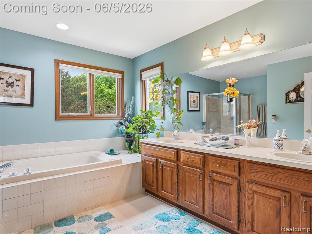 42447 Sheridan Drive, Clinton Twp, MI 48038 — Photo 43