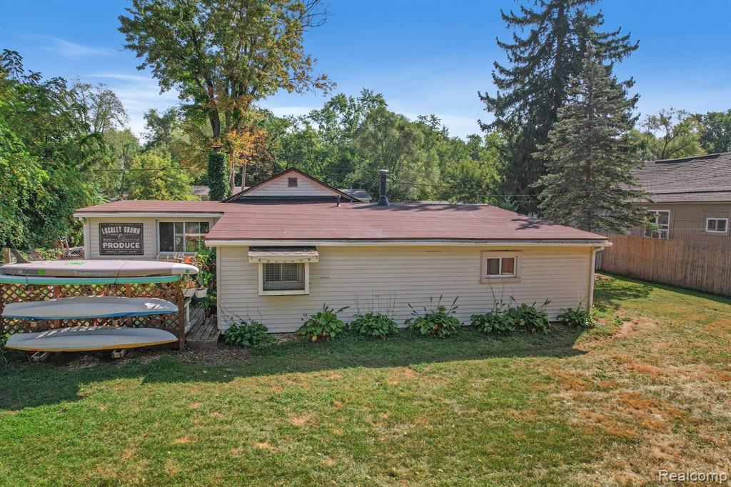 81 N EAGAN Drive, Lake Orion, MI 48362 — Photo 28