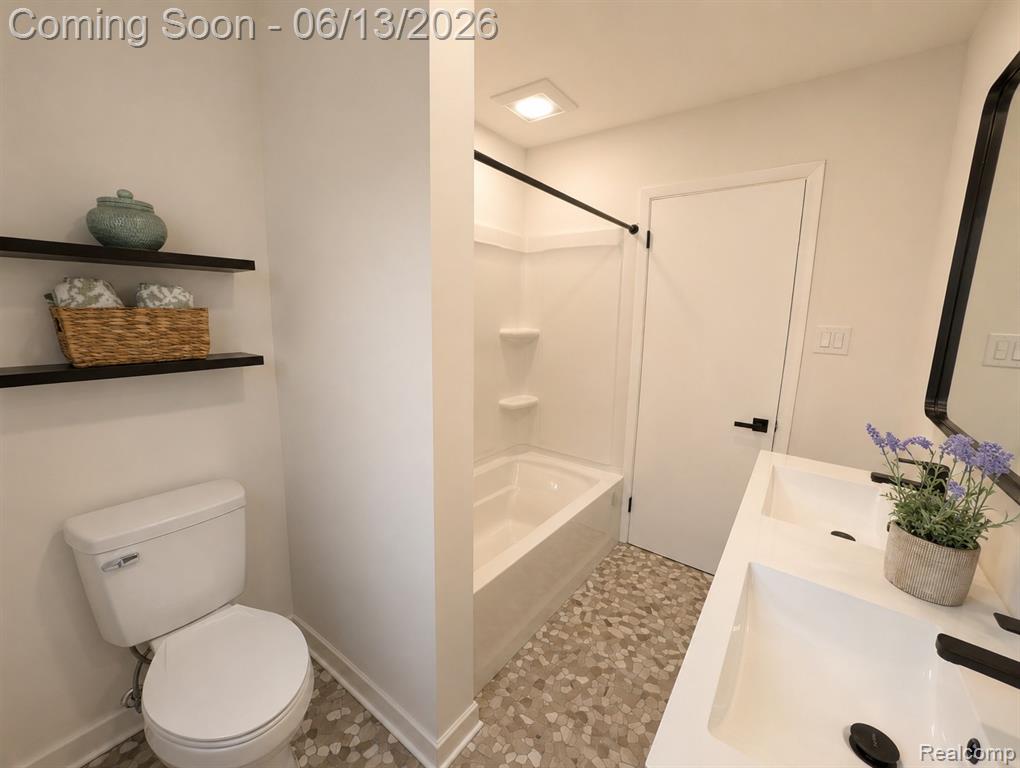 1561 Nottingham Drive, Madison Heights, MI 48071 — Photo 12