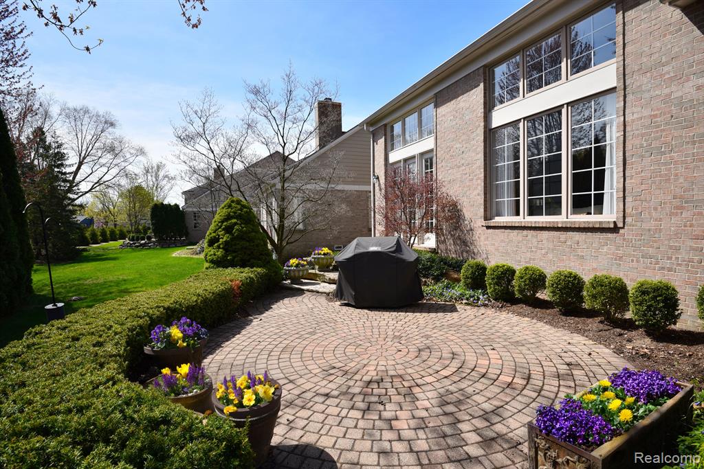 4048 CHATFIELD Lane, Troy, MI 48098 — Photo 36