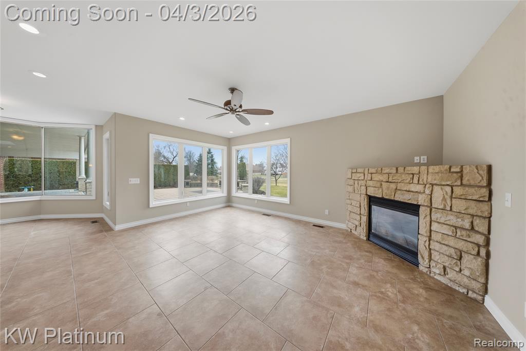 48877 Point Lakeview Drive, Chesterfield, MI 48047 — Photo 23