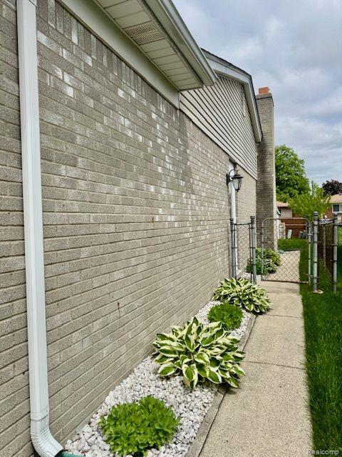 4777 HEIDI Drive, Sterling Heights, MI 48310 — Photo 2