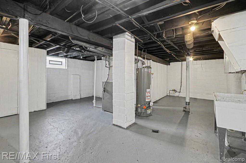 14842 Collinson Avenue, Eastpointe, MI 48021 — Photo 13