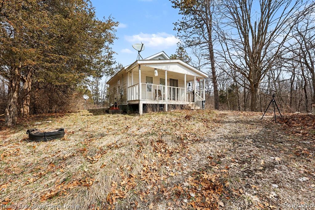6015 Us Highway 12, Tipton, MI 49287 — Photo 2