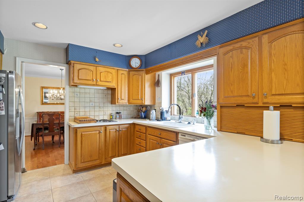 815 GREAT OAKS Drive, Bloomfield Hills, MI 48304 — Photo 3