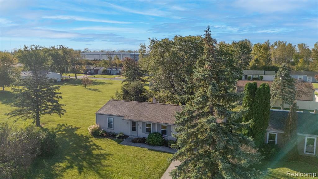 578 Newport Road, Carleton, MI 48117 — Photo 4