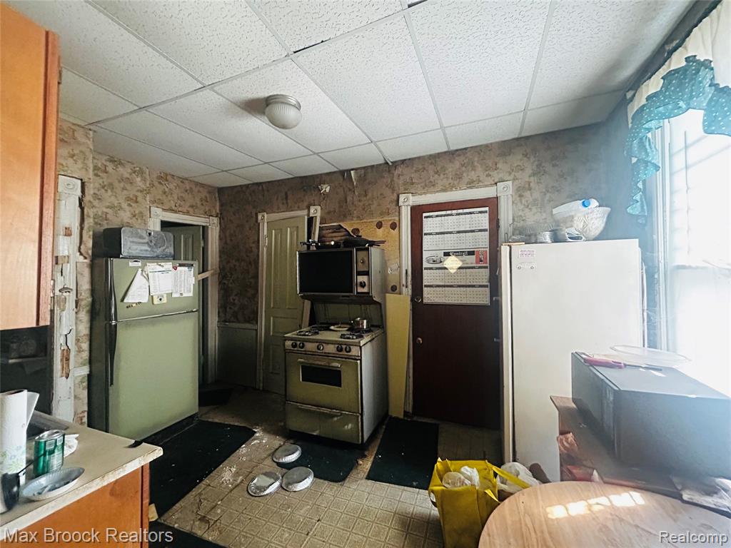 5220 Hecla Street, Detroit, MI 48208 — Photo 8