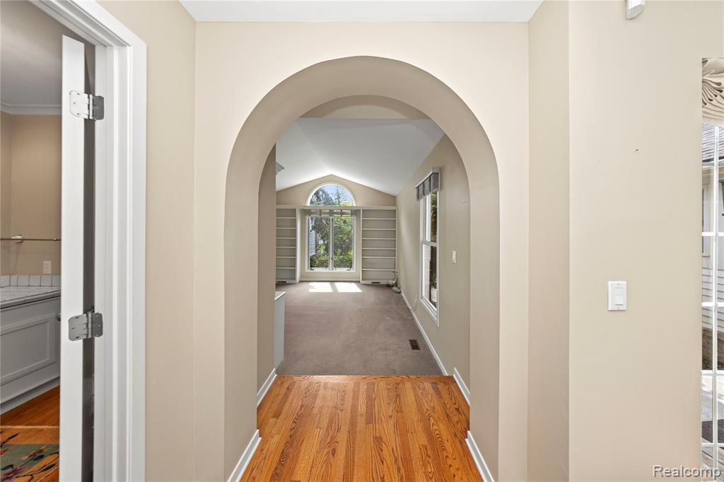 7277 Simsbury Drive, West Bloomfield, MI — Photo 19