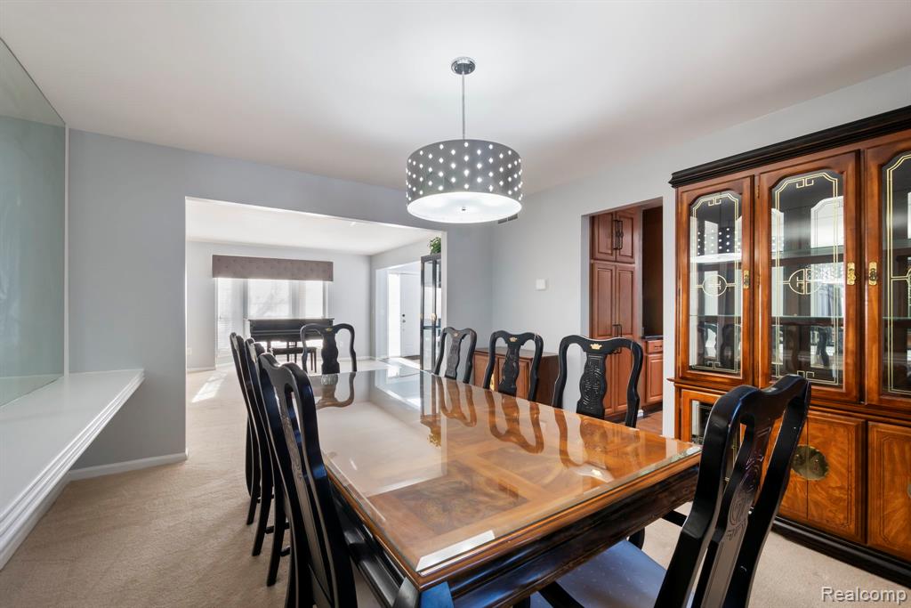 7956 Billingham Road, West Bloomfield, MI 48324 — Photo 13