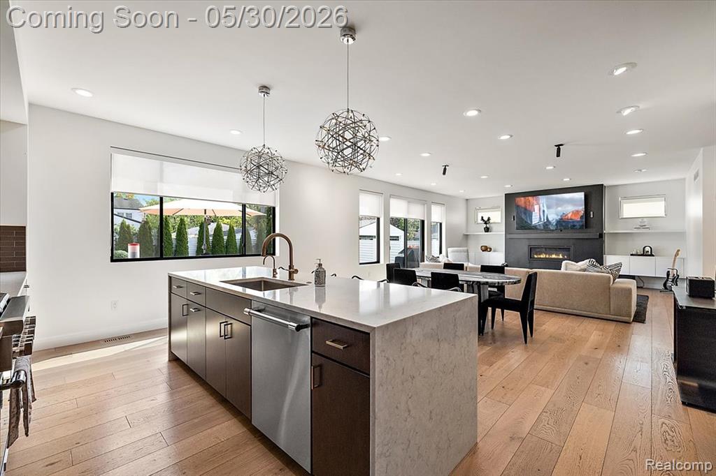 4102 Woodland Avenue, Royal Oak, MI 48073 — Photo 38