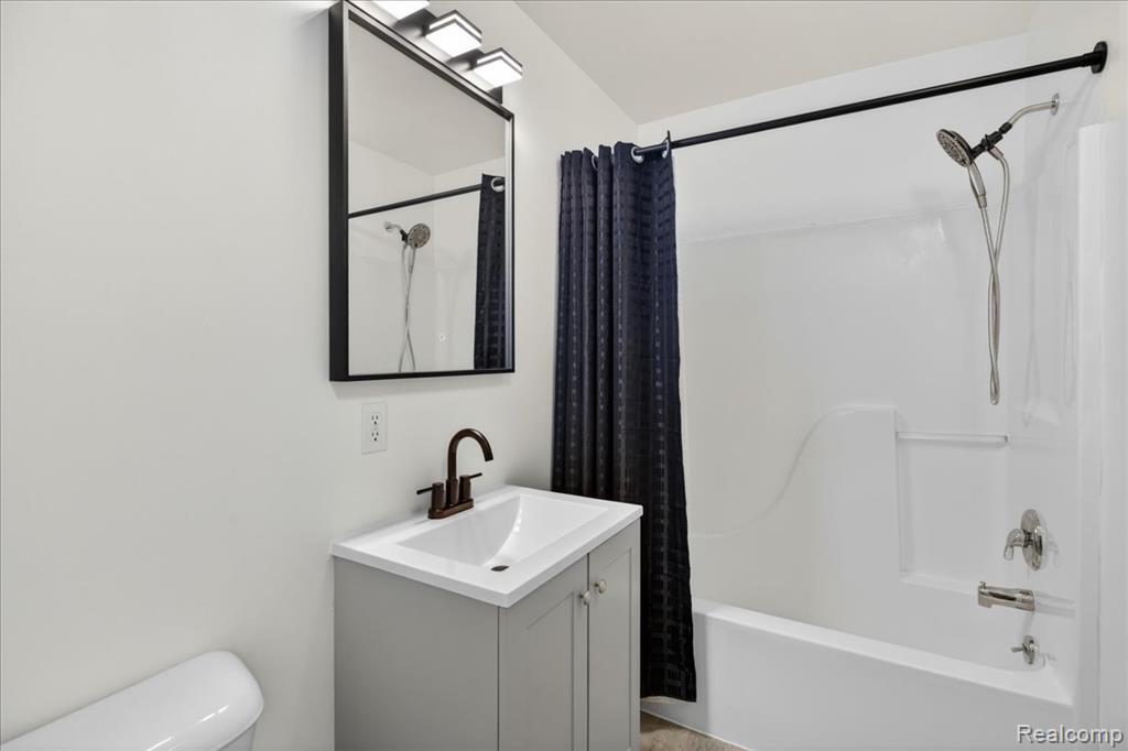 48 Broadway St., Suite D, Oxford, MI 48371 — Photo 20