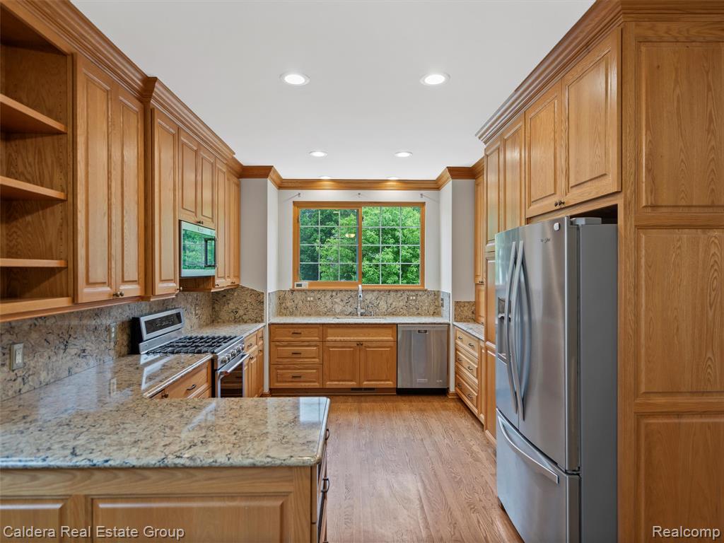 9862 Tioga Trail, Pinckney, MI 48169 — Photo 18