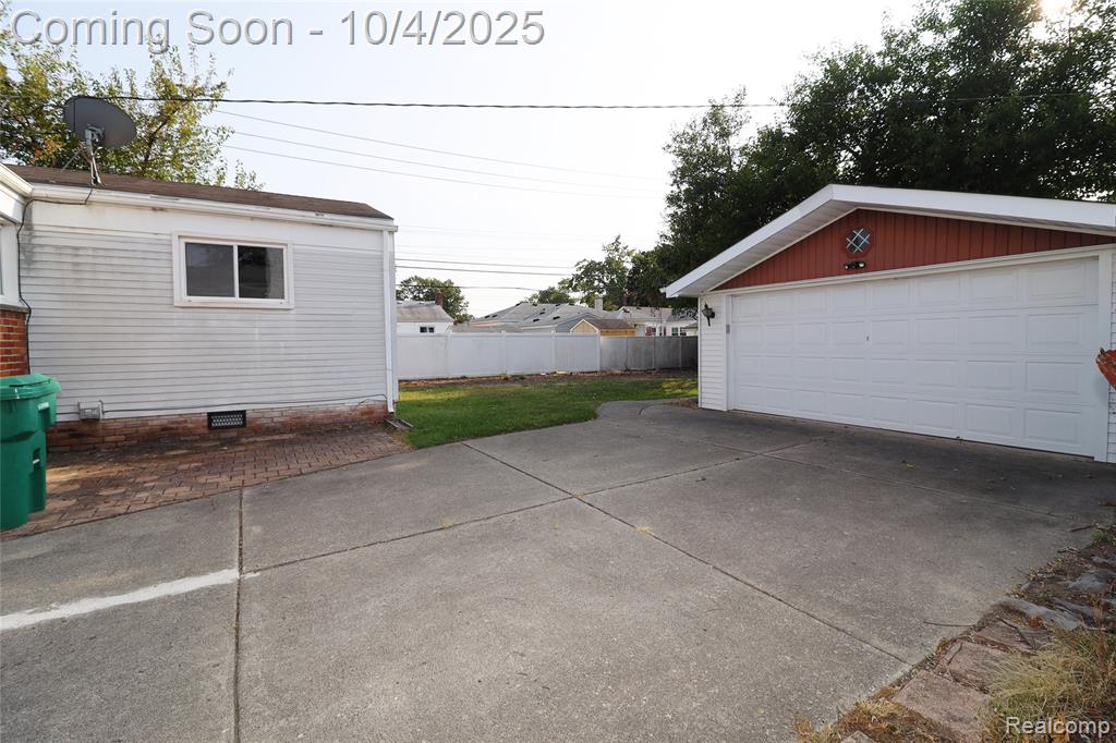 939 Deering Street, Garden City, MI — Photo 30