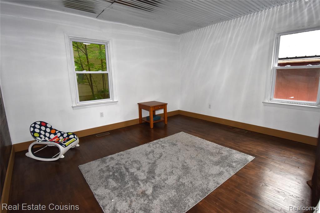 604 MAPLE Street, Howell, MI 48843 — Photo 11