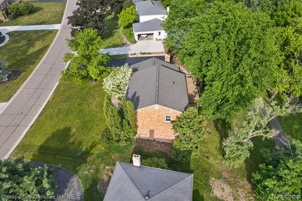 4352 Greenstown Drive, West Bloomfield, MI 48323 — Photo 79