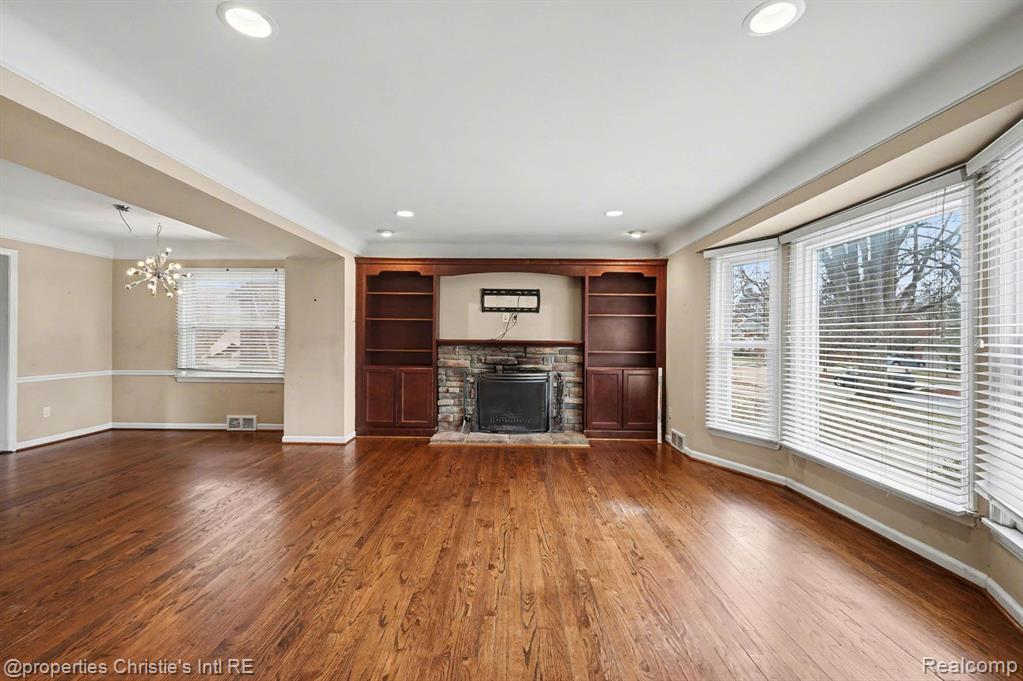 13146 Hart Avenue, Huntington Woods, MI — Photo 2