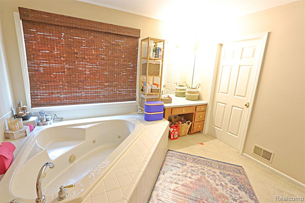 39405 Windsome Drive, Northville, MI 48167 — Photo 40