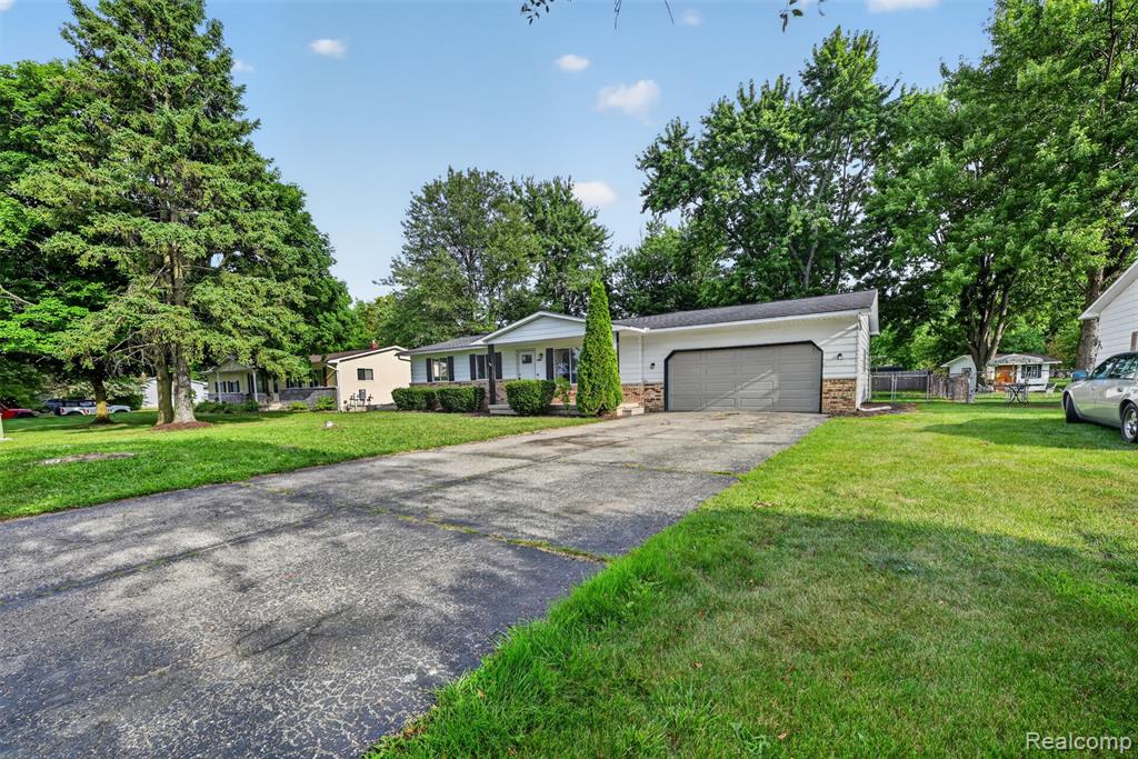 5457 Reid Road, Swartz Creek, MI 48473 — Photo 4