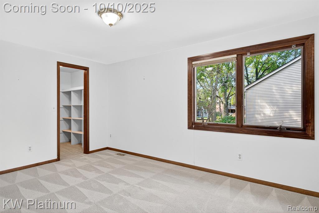 842 Timberline Drive, Rochester Hills, MI 48309 — Photo 27