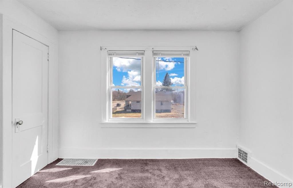 5573 Montclair Street, Detroit, MI 48213 — Photo 30