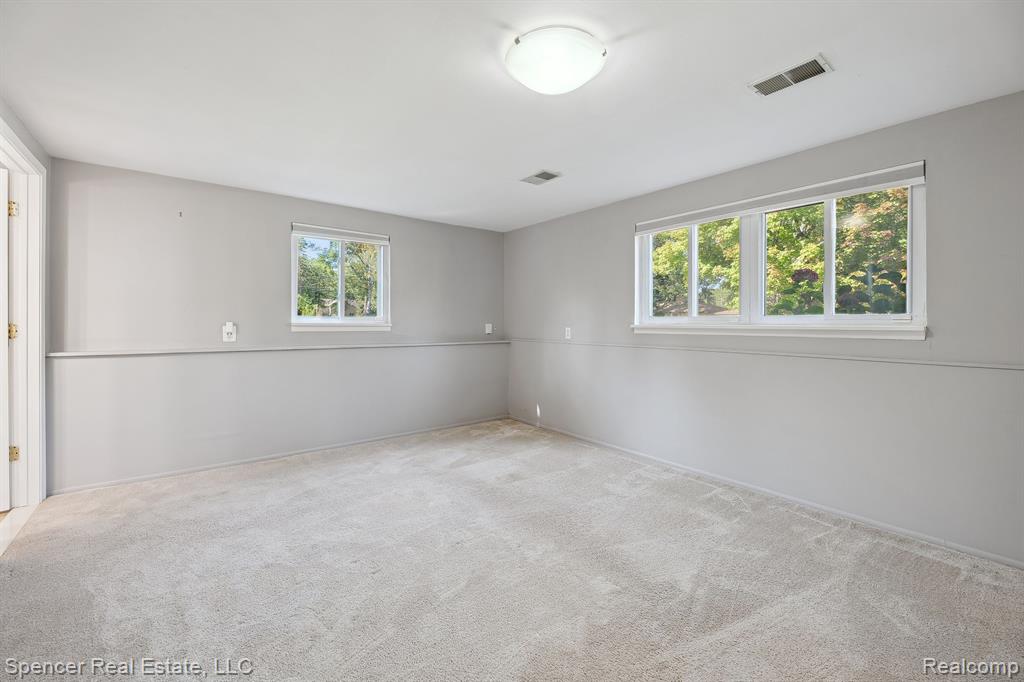 44149 Durson Street, Novi, MI — Photo 27