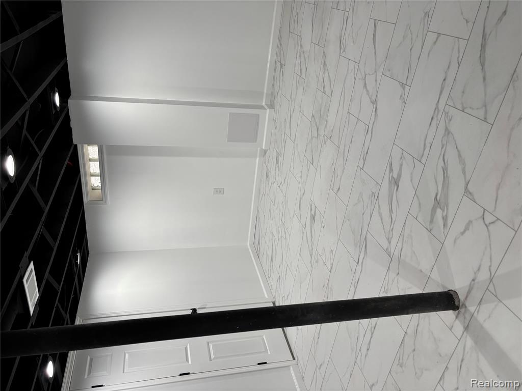 16814 San Juan Drive San Juan Drive, Detroit, MI 48221 — Photo 18