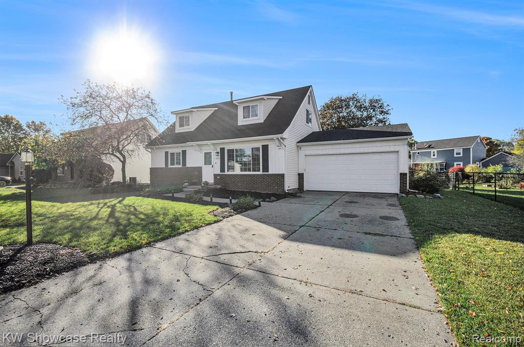 61375 Creekview Drive, South Lyon, MI 48178 — Photo 4
