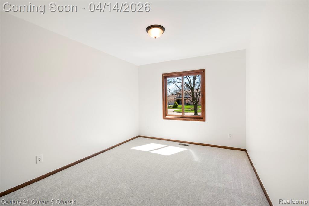 41100 White Haven Court, Northville, MI 48168 — Photo 28