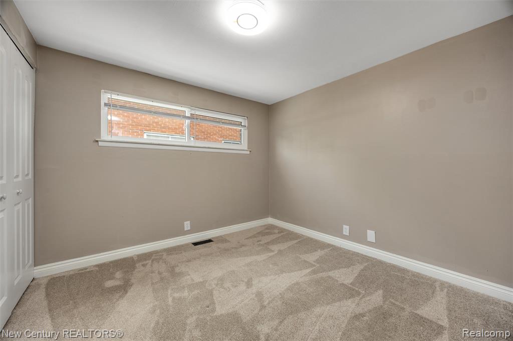 1720 Westbrook Drive, Madison Heights, MI 48071 — Photo 12