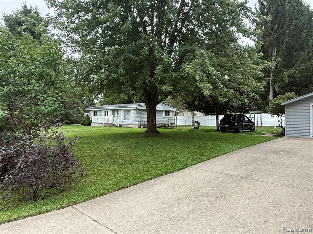 526 Cherokee Bend, Howell, MI 48843 — Photo 7