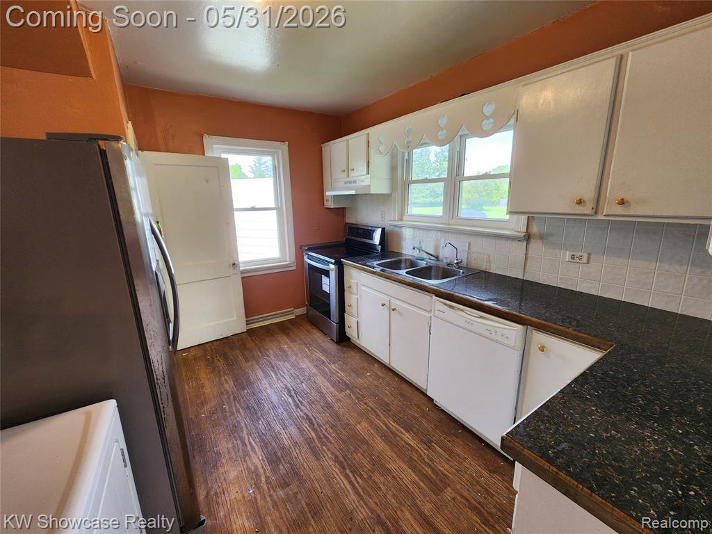 4356 S Vassar Road, Burton, MI 48519 — Photo 23