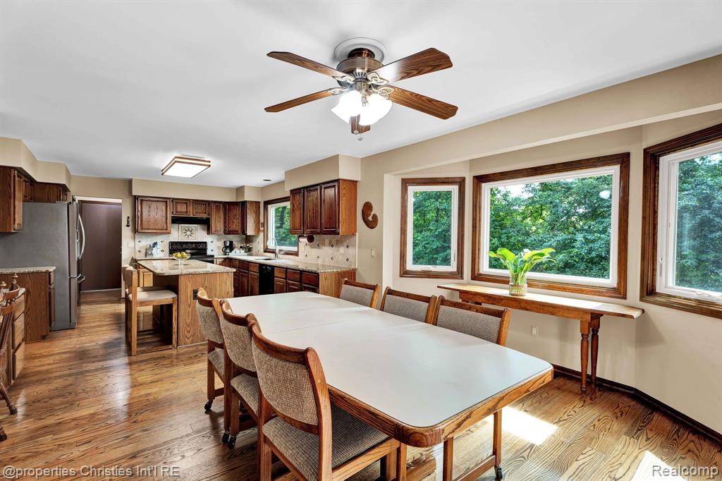 5641 SUSSEX Drive, Troy, MI 48098 — Photo 17