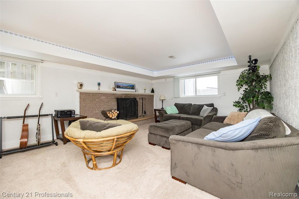4939 Duchess Drive, Sterling Heights, MI 48310 — Photo 21