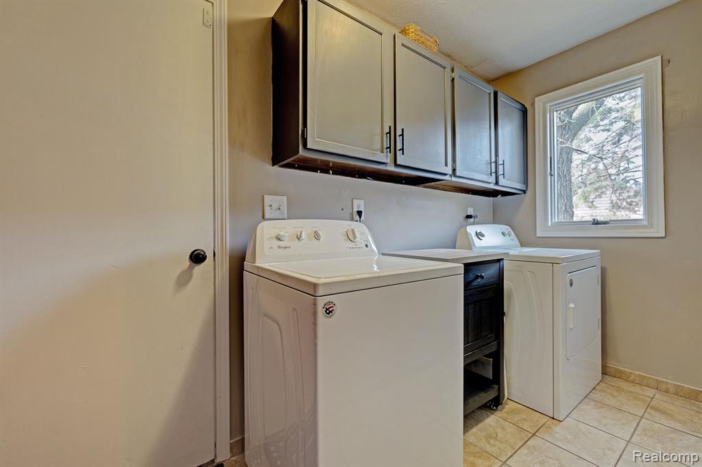 4704 CRUTCHFIELD Drive, Saginaw, MI 48638 — Photo 21