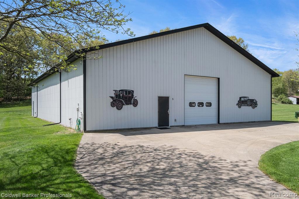 2103 E NEWARK Road, Lapeer, MI 48446 — Photo 61