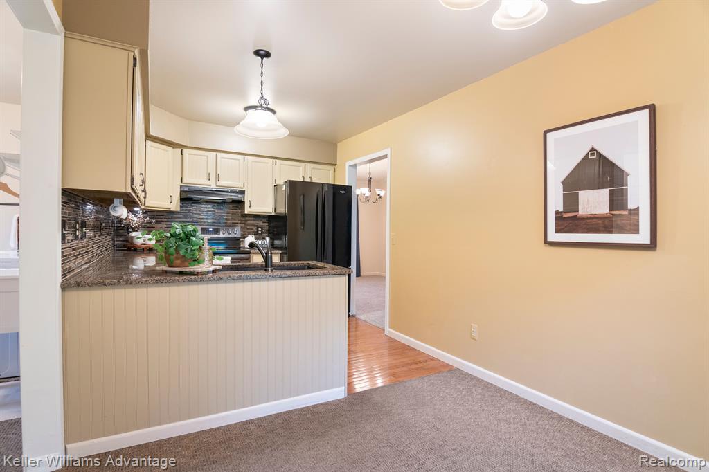 24923 FAIRWAY HILLS Drive, Novi, MI — Photo 15