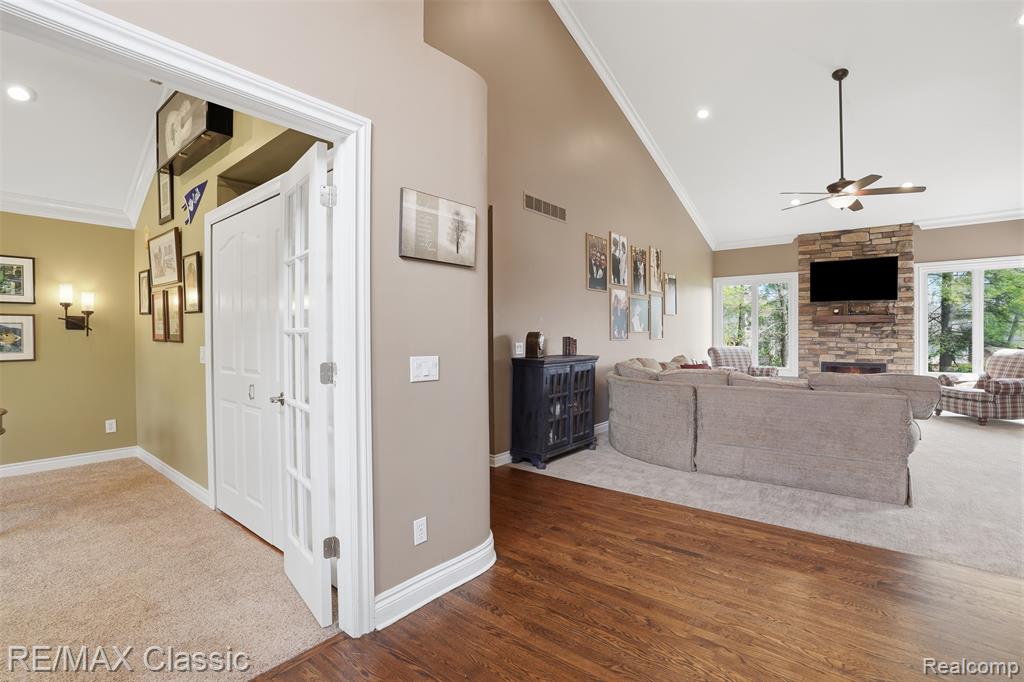 1726 Pondview Lane, Commerce Twp, MI 48382 — Photo 10
