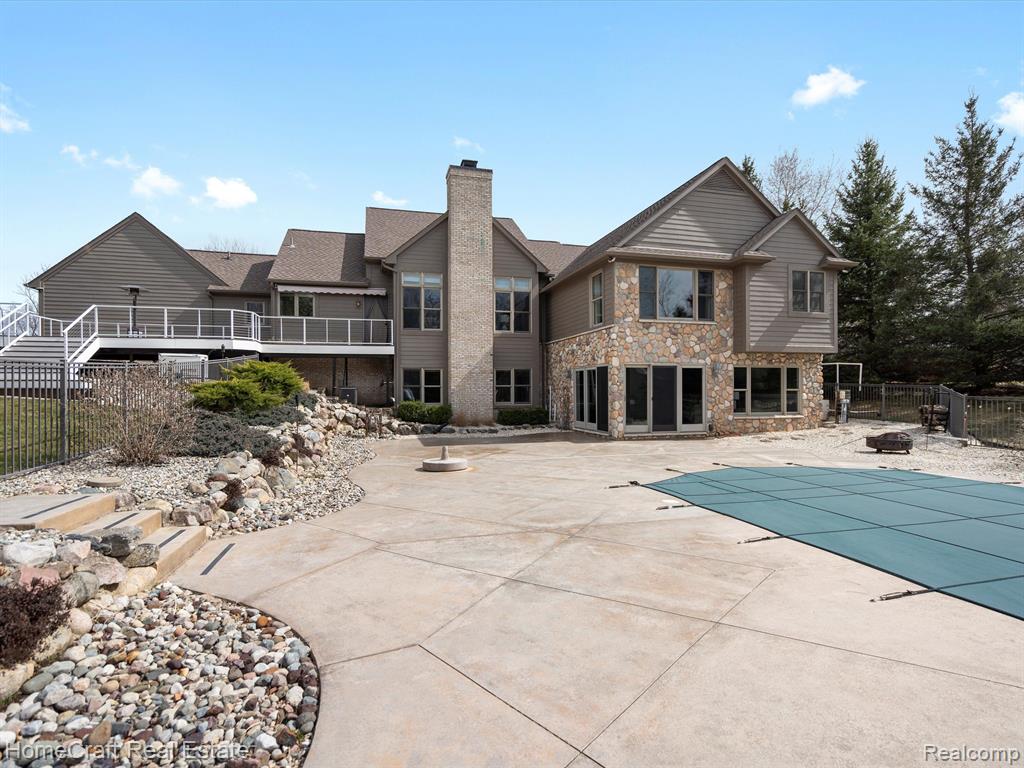 9123 SALEM FARMS Drive, South Lyon, MI 48178 — Photo 54