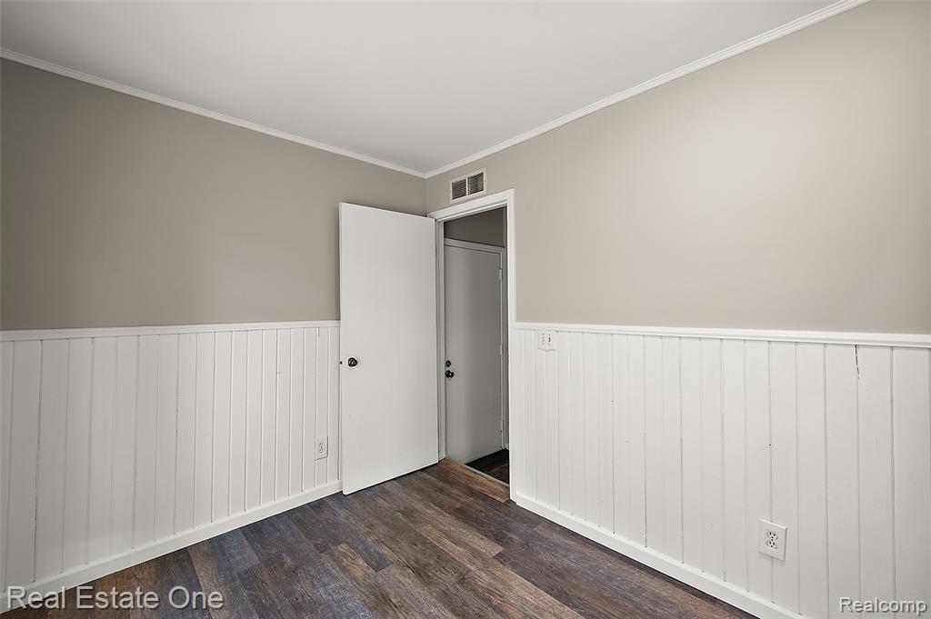 9600 Yale Avenue, Clarkston, MI 48348 — Photo 28