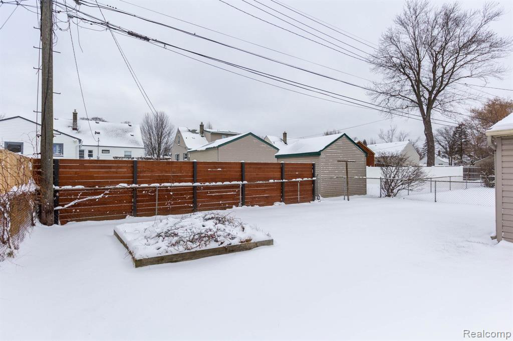 542 S Manitou Avenue, Clawson, MI — Photo 40