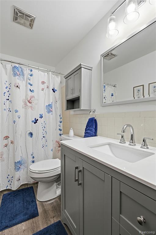 49990 Helfer Blvd, Wixom, MI 48393 — Photo 9