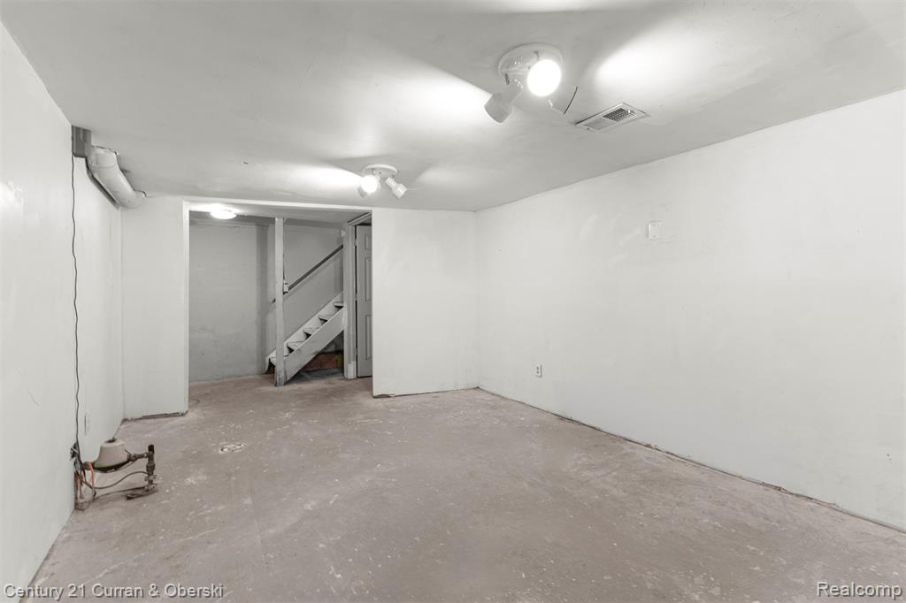 9032 Arlington Drive, Ypsilanti, MI 48198 — Photo 30