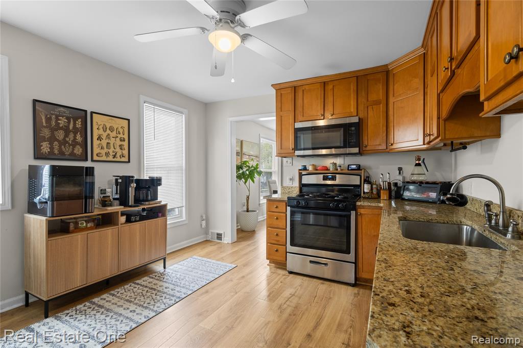 415 Taylor Avenue, Rochester, MI 48307 — Photo 12