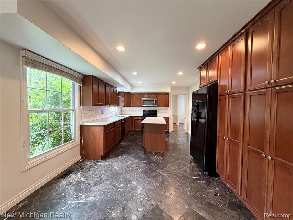 5937 Red Coat Lane, West Bloomfield, MI — Photo 6