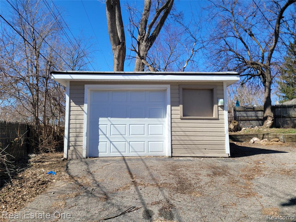 77 W Rutgers Avenue, Pontiac, MI 48340 — Photo 3