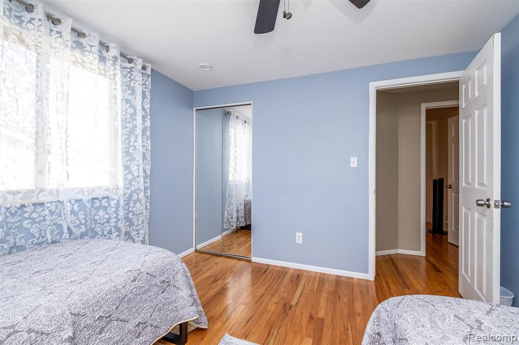 39856 Parklawn Drive, Sterling Heights, MI 48313 — Photo 37