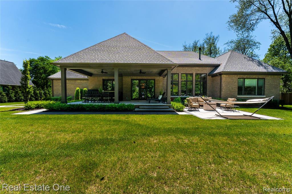 3370 Bloomcrest Drive, Bloomfield Hills, MI, 48304