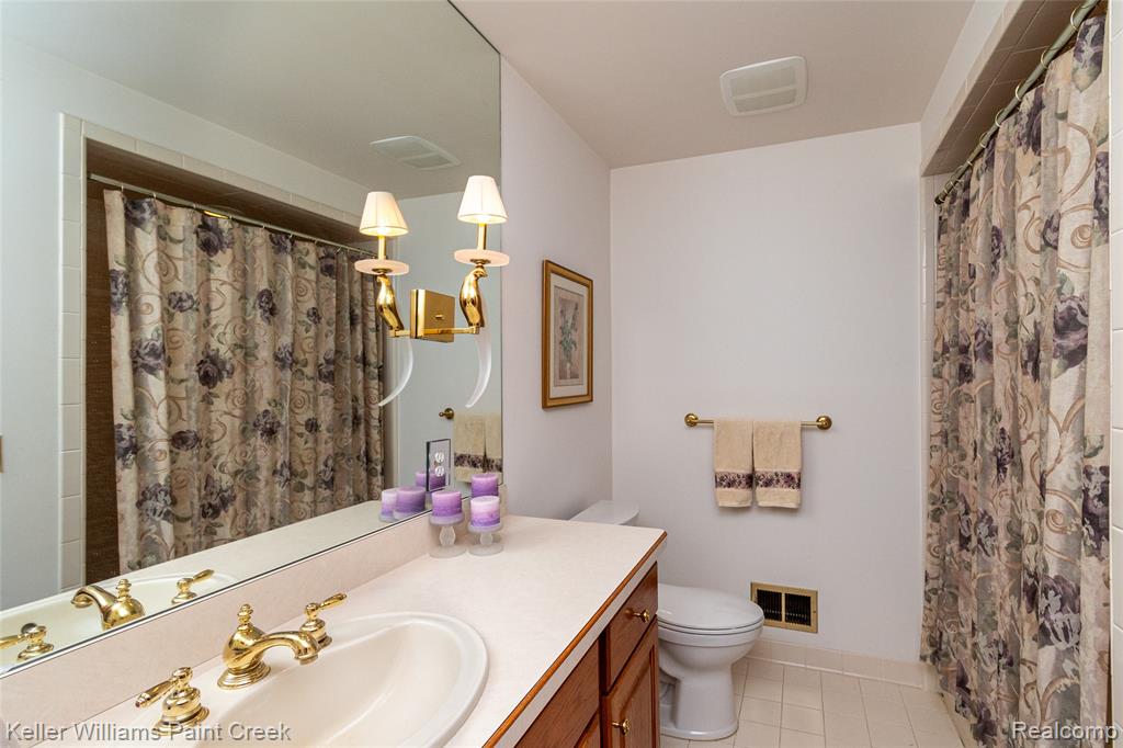 68400 Copperwood Drive, Washington, MI 48095 — Photo 36